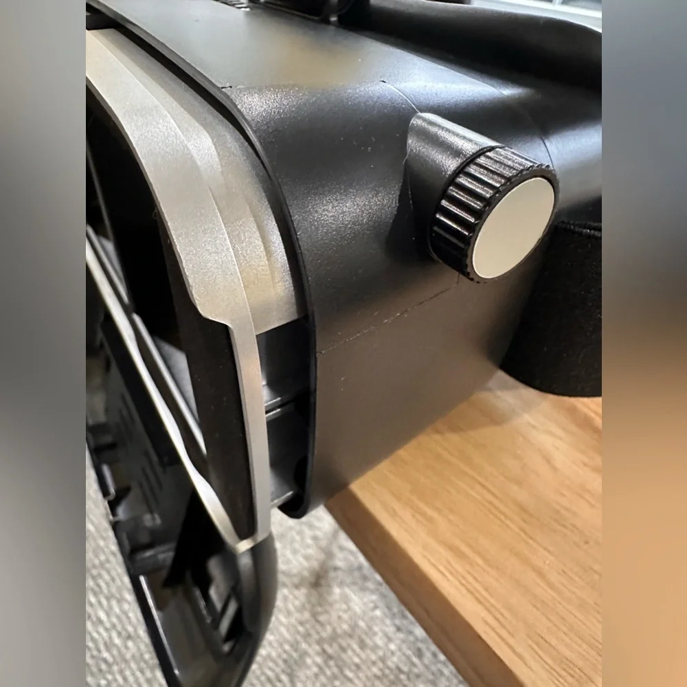 Stark Virtual Reality Headset